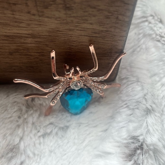 Spider Brooch High-end Crystal Exaggerated Large Brooch Pin Clothing Accessories - Picture 2 of 11